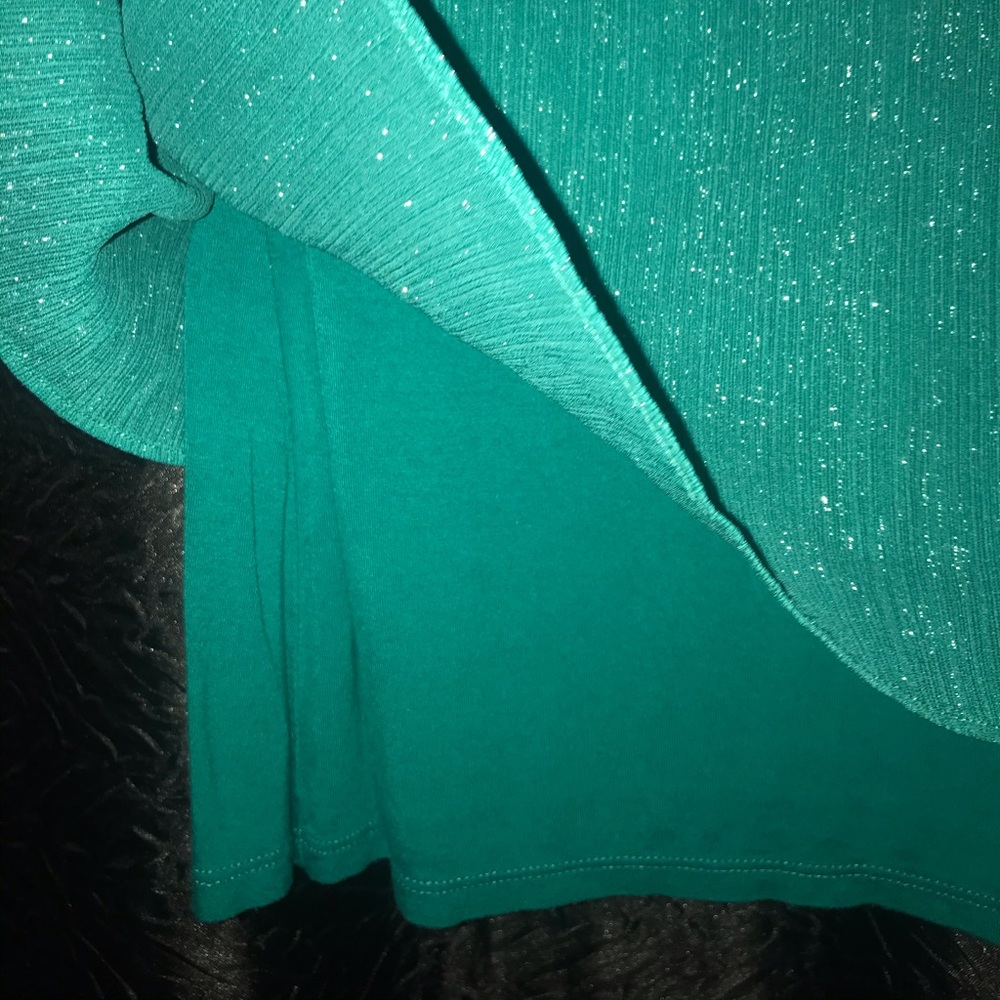 Top - Picture 3 of 3